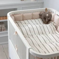 Baby Sengetøj i Cream Stripe
