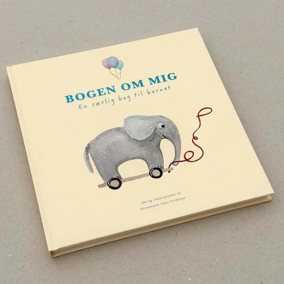 Bogen om mig - Barnets bog, af Annemette Voss Fridthjof