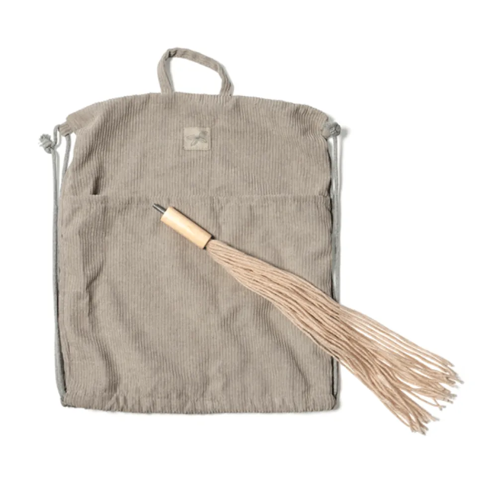 by ASTRUP Kæphest m.åben mund og hale, beige