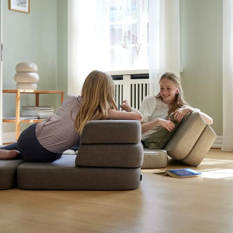 by KlipKlap 3-fold sofa single, brun med sand knapper