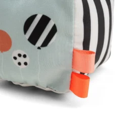Contrast Baby Cube Happy Clouds Colour Mix