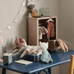 Garderobe Stor Powder