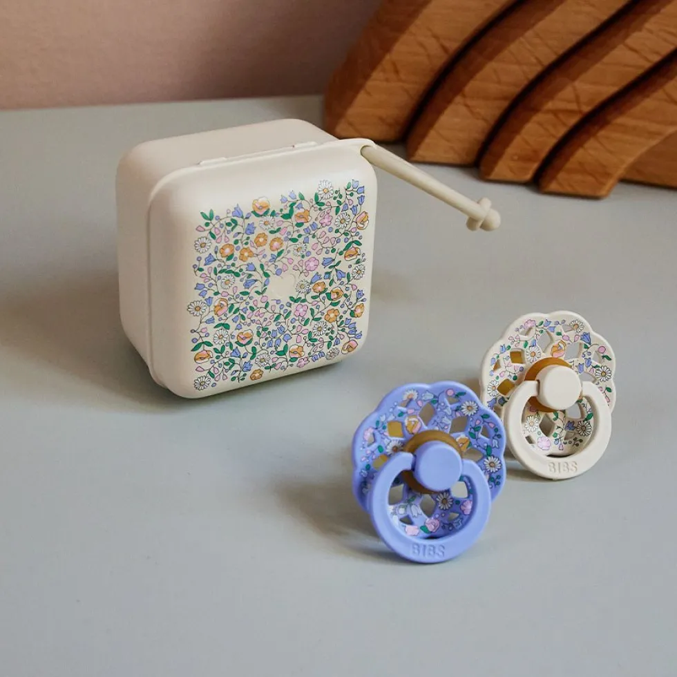 Liberty Chloe Meadow Suttebox Ivory