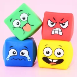 Squeeze Cube med Ansigt asst. farver