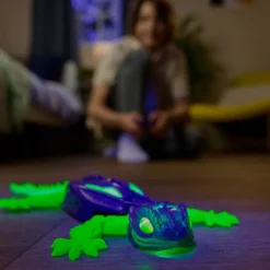 Væg-kravlende gecko, glow in the dark